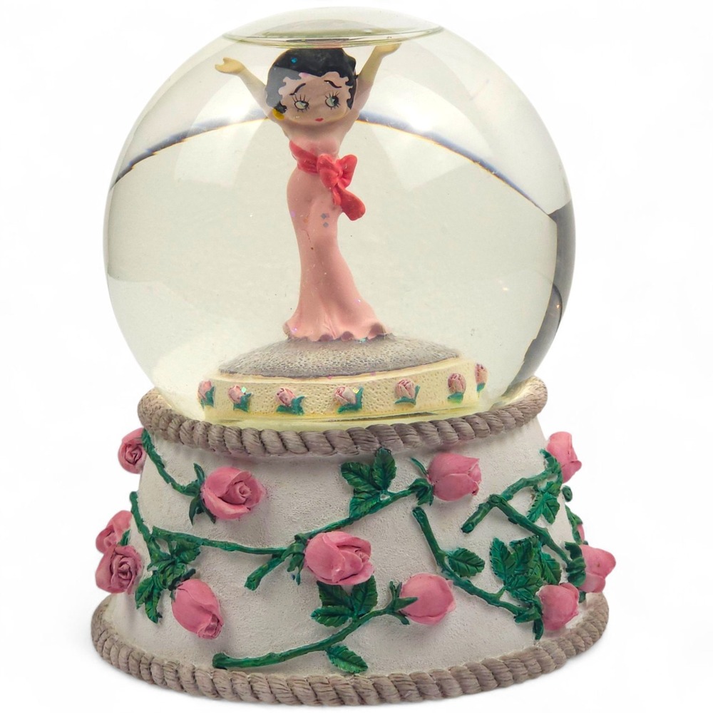 Vtg 1995 Betty Boop Vandor Musical Snow Globe Bed of Roses Red Roses Blue Lady
